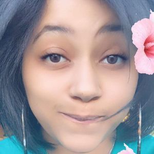 Meet your Posher, April